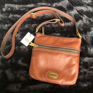 NWT Fossil Mini Explorer Purse in Espresso
